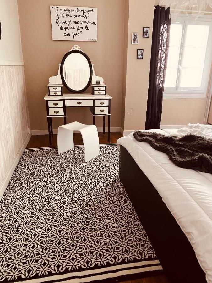 La Poterie Bed & Breakfast Carresse Екстериор снимка