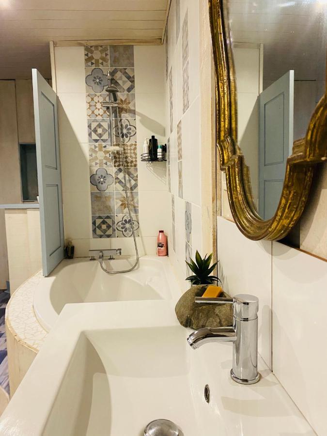 La Poterie Bed & Breakfast Carresse Екстериор снимка