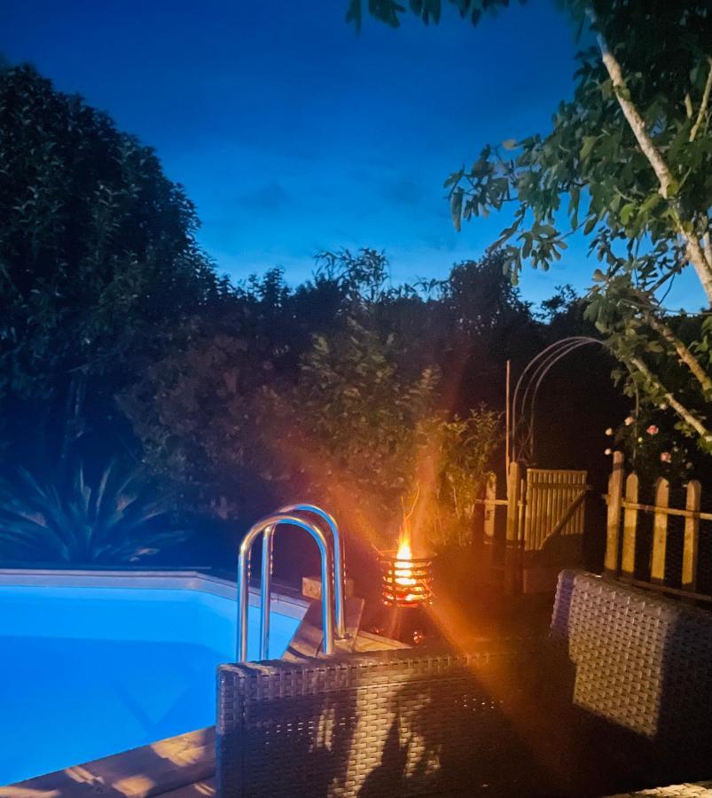 La Poterie Bed & Breakfast Carresse Екстериор снимка